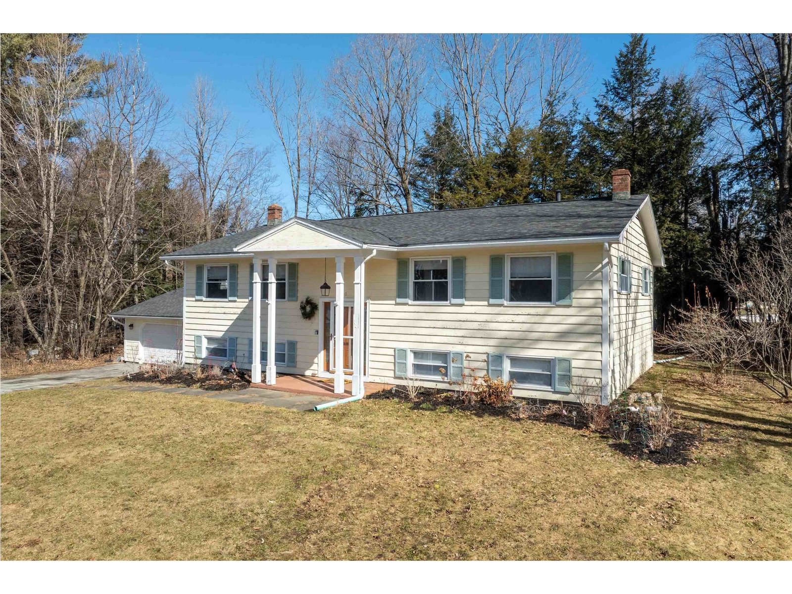 10 Spruce Lane