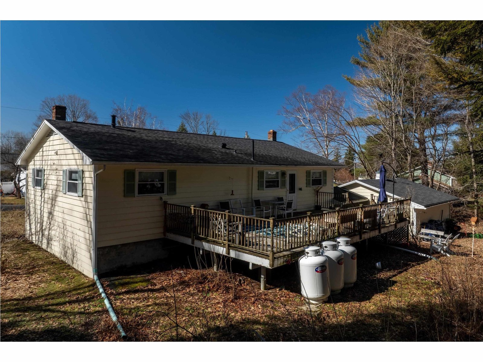 10 Spruce Lane