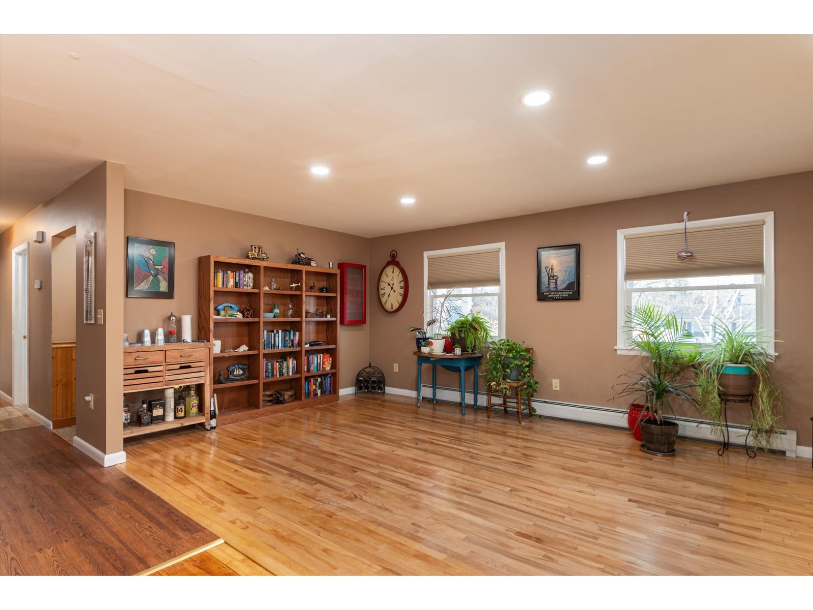 10 Spruce Lane
