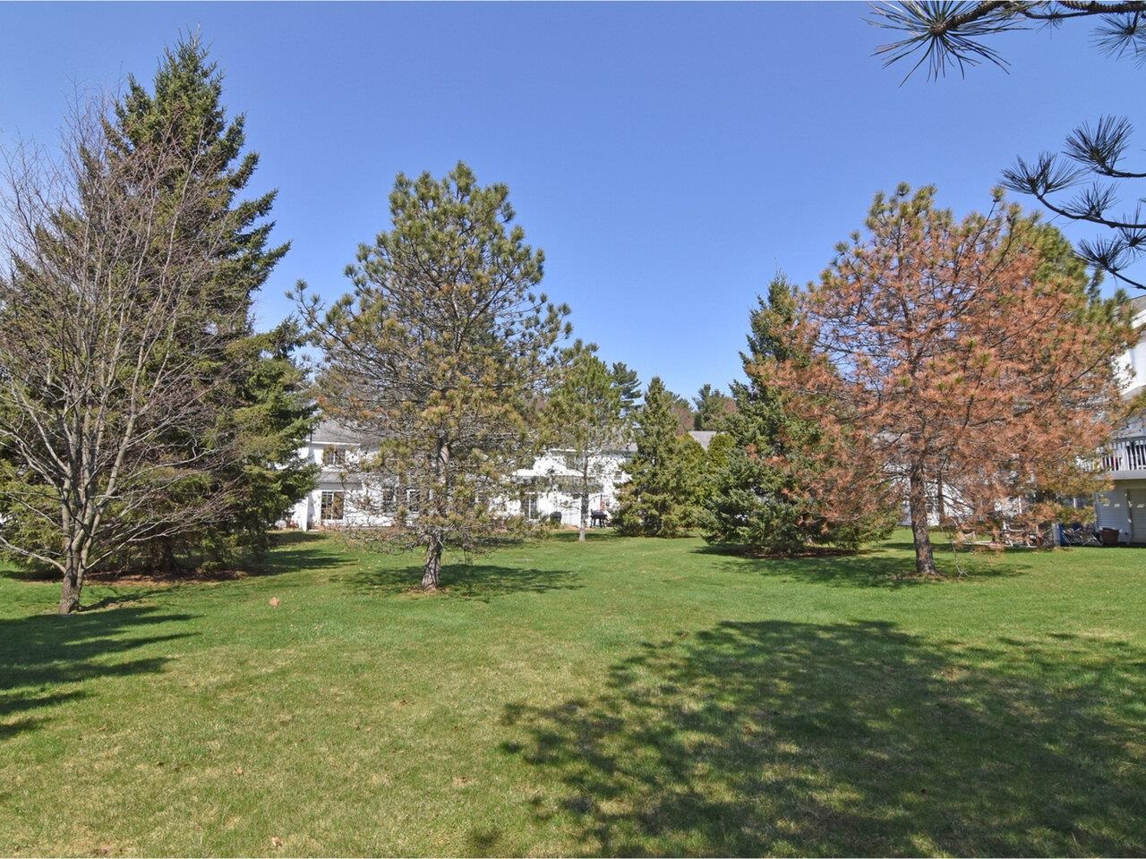 10 Stonington Circle