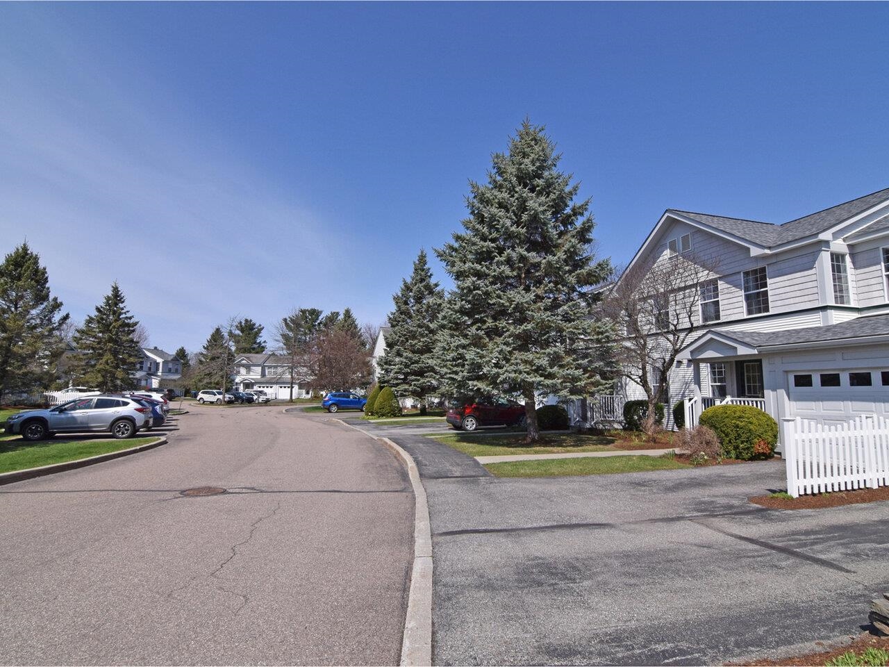 10 Stonington Circle