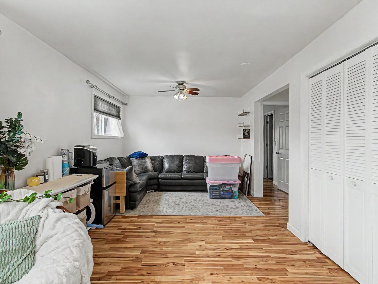 Large living area on 2nd floor