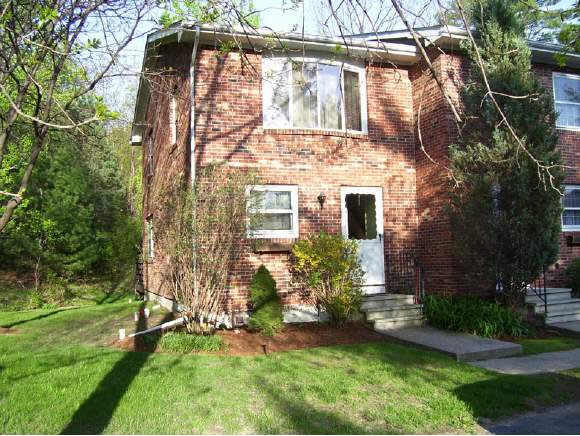 10 Sugartree Ln, Unit D1