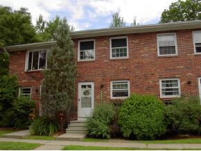 10 Sugartree Ln, Unit D2