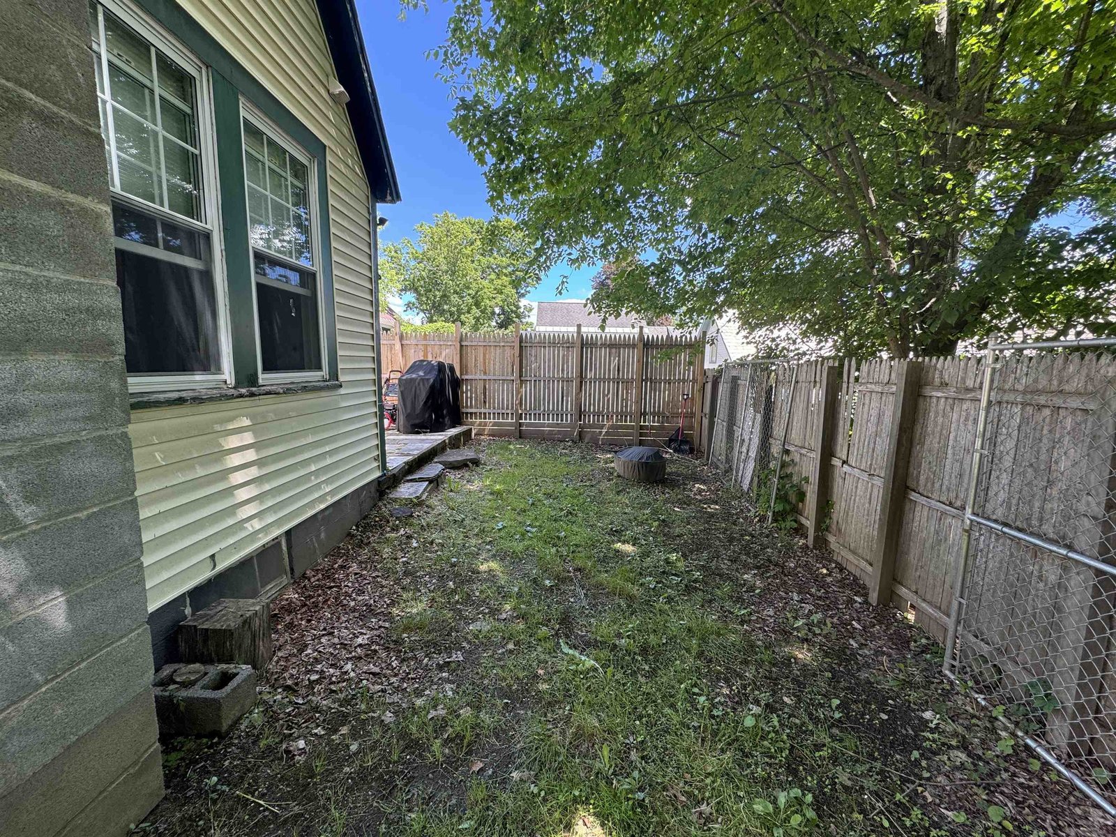 Lovely level back yard
