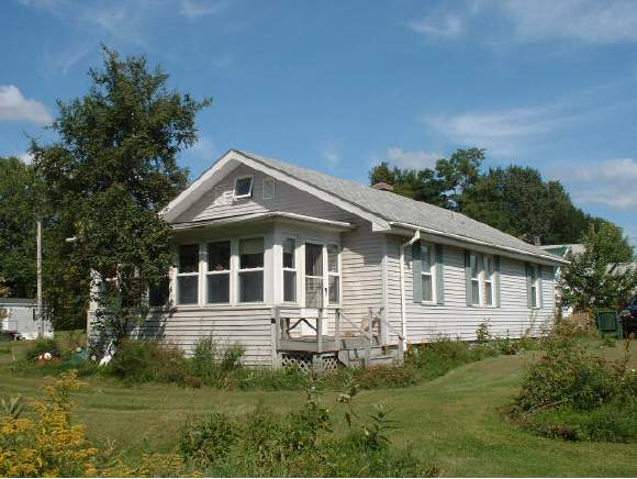 10 West Shore Rd