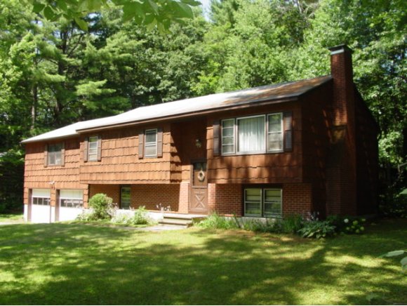 10 Woodlawn Dr