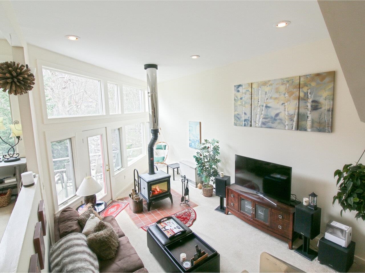 100 Ardec Lane, Unit 6
