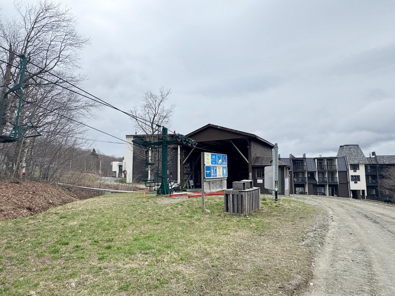 100 Ardec Lane, Unit 6