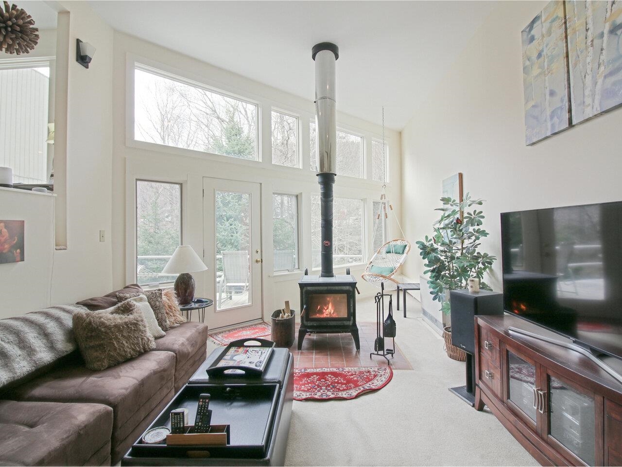 100 Ardec Lane, Unit 6