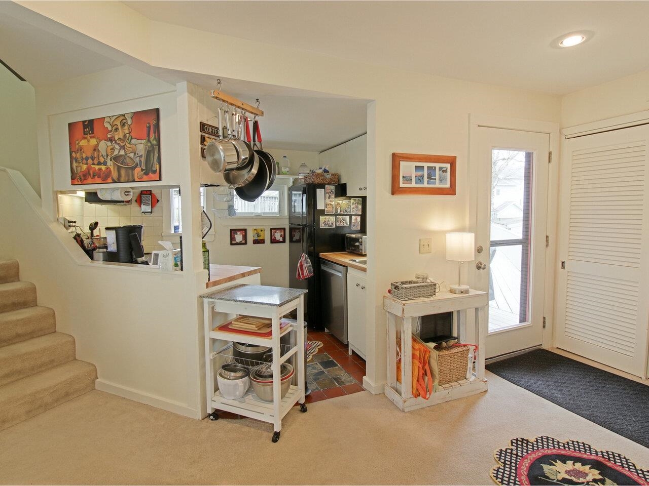 100 Ardec Lane, Unit 6