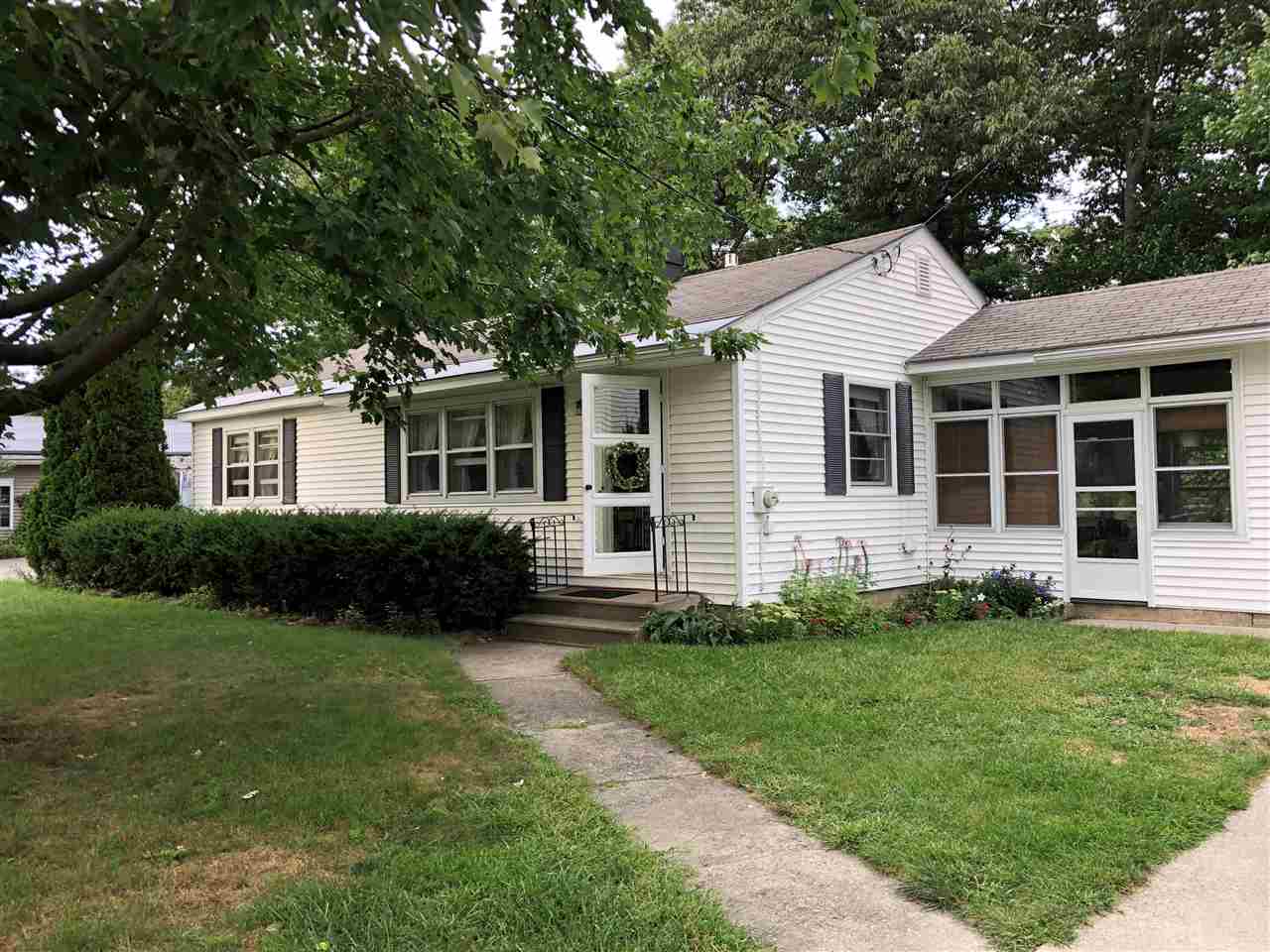 100 Fern Street