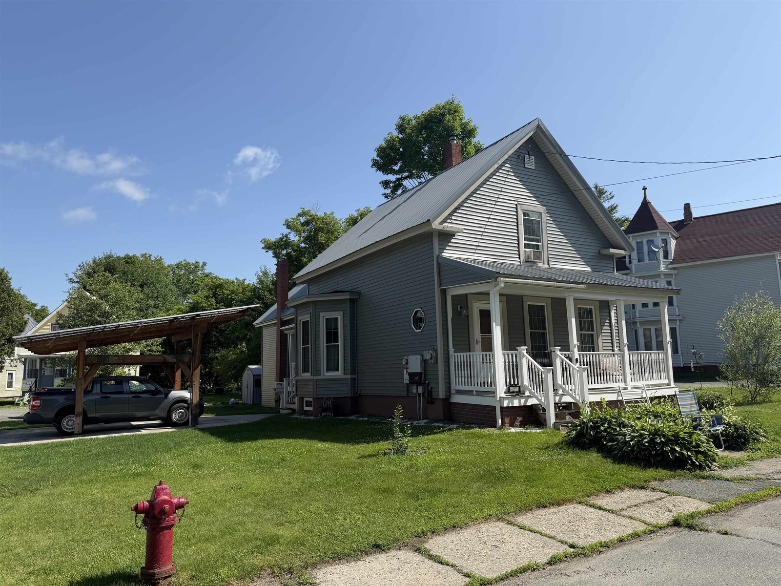 4 bedroom, 2 bath home