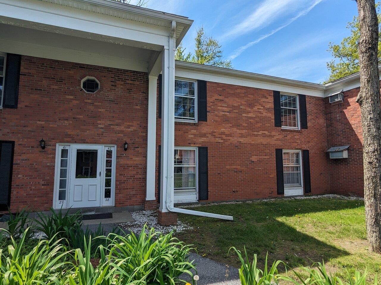 100 Kennedy Drive, Unit 42