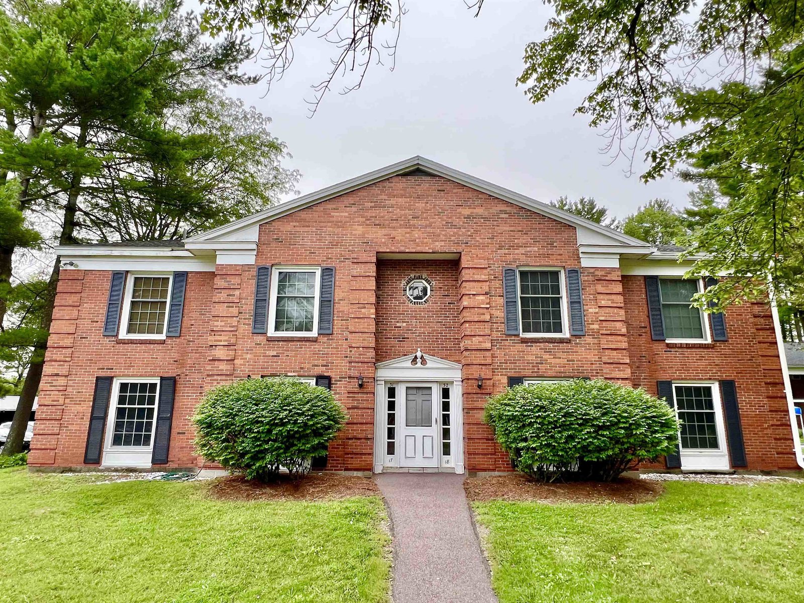 100 Kennedy Drive, Unit 17