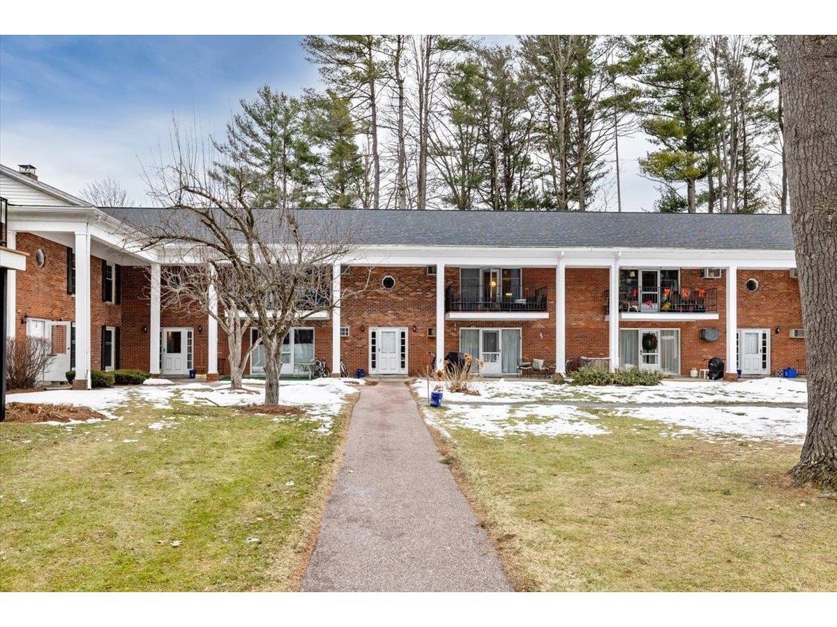 100 Kennedy Drive, Unit 37