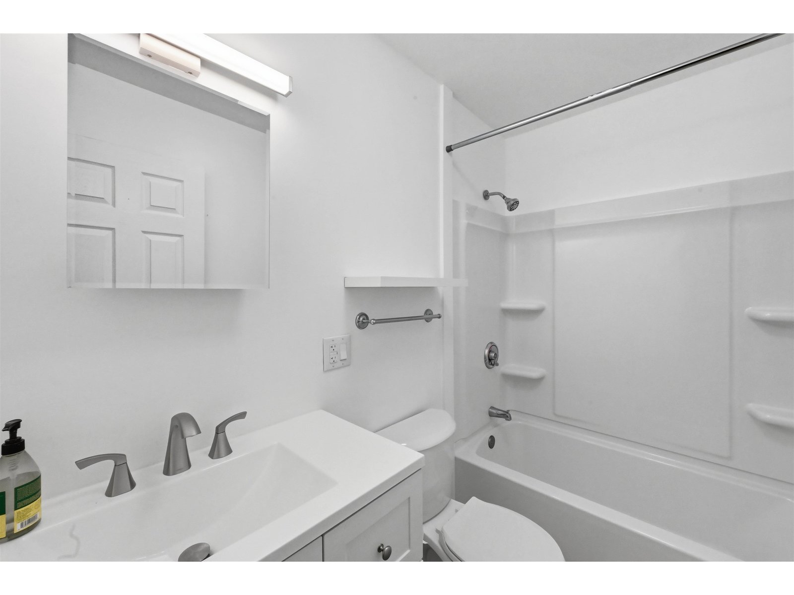 100 Kennedy Drive, Unit 39