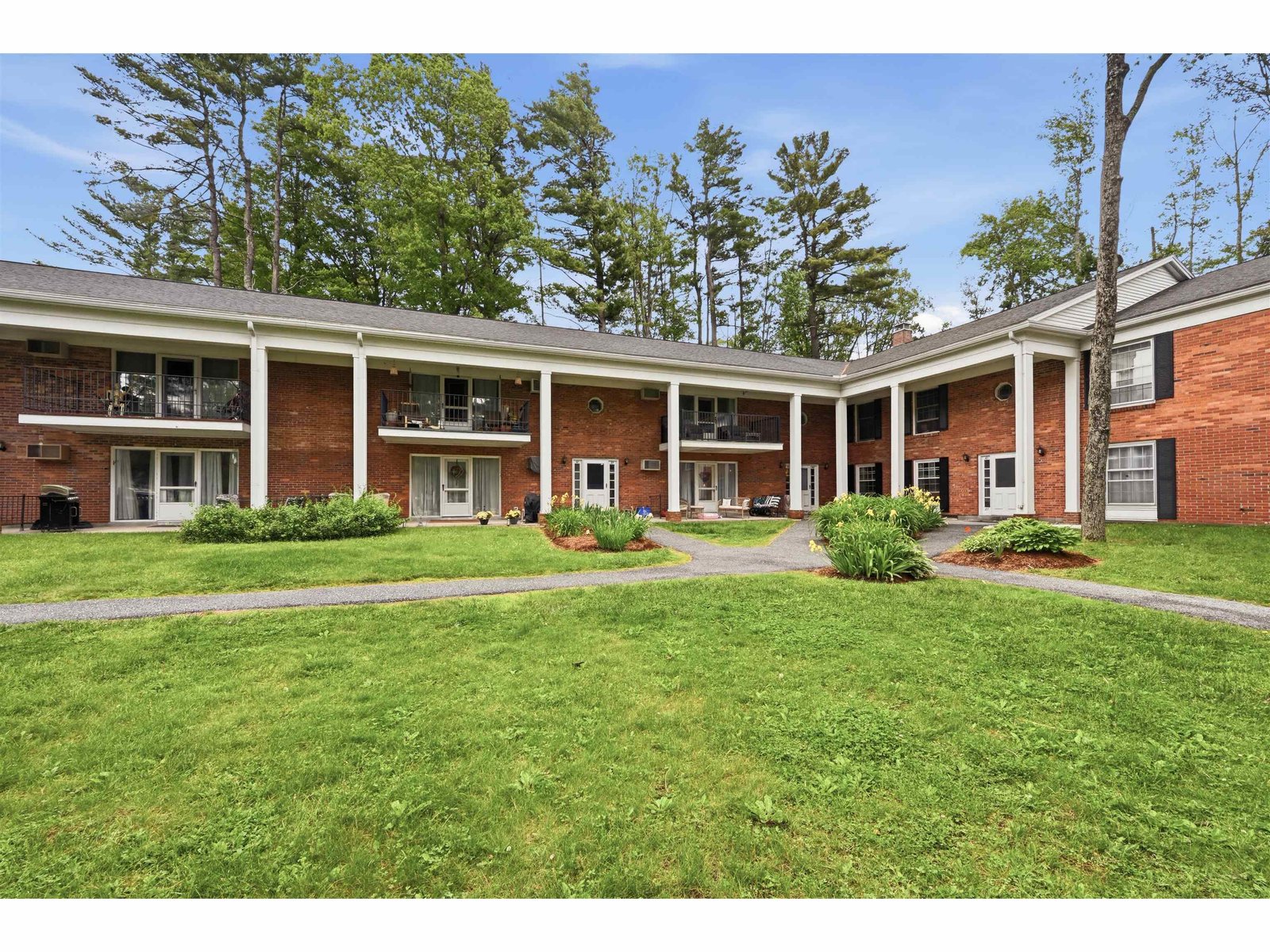 100 Kennedy Drive, Unit 39