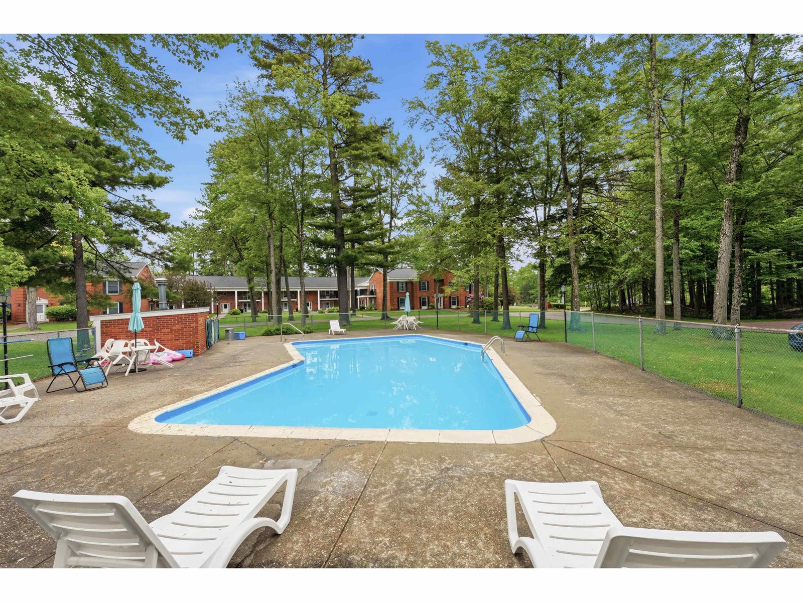 100 Kennedy Drive, Unit 39