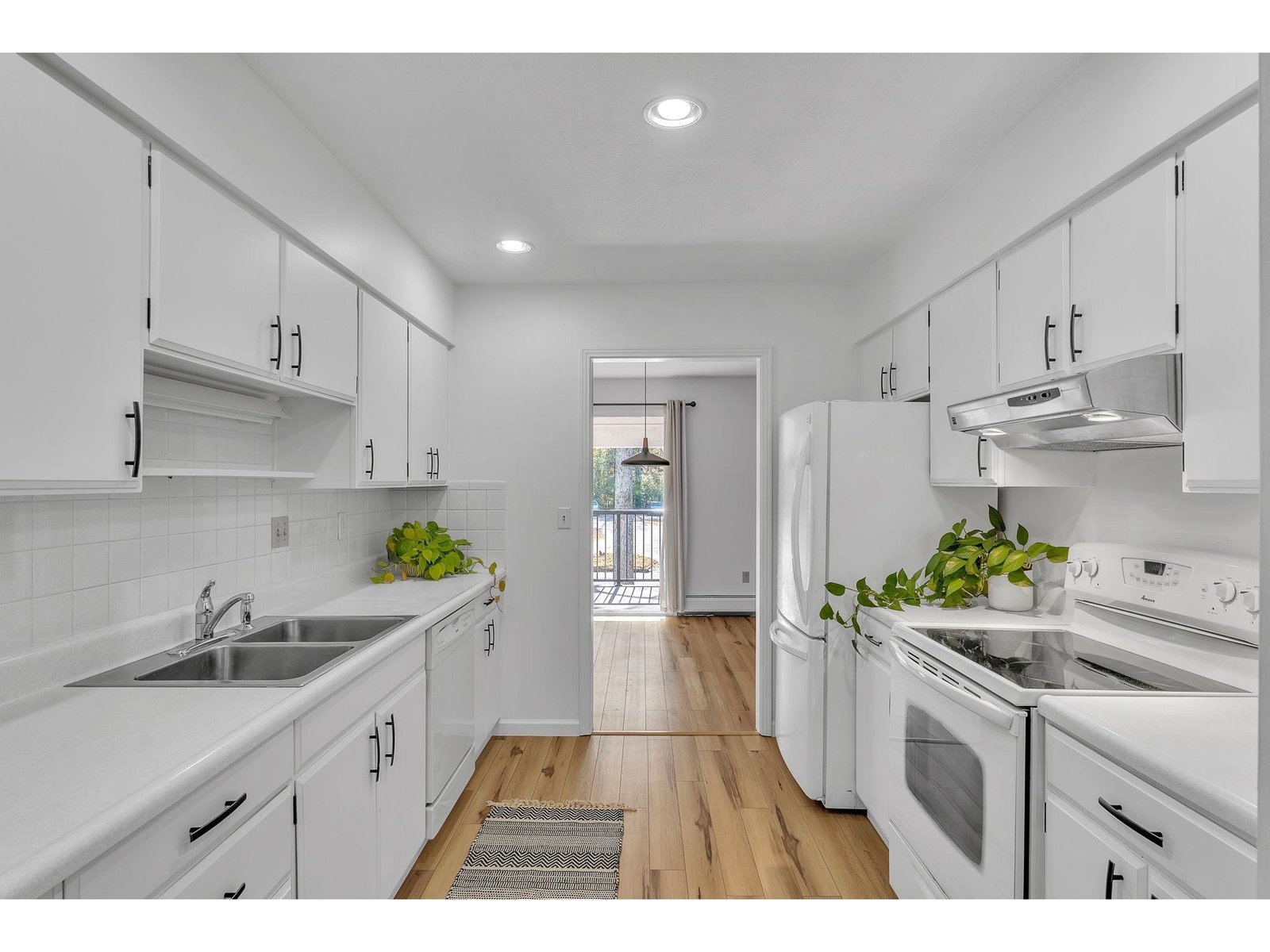 100 Kennedy Drive, Unit 51
