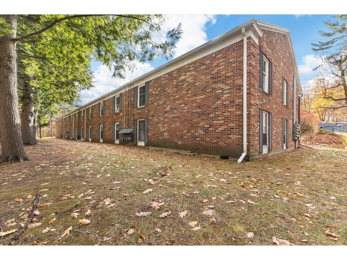 100 Kennedy Drive, Unit 62