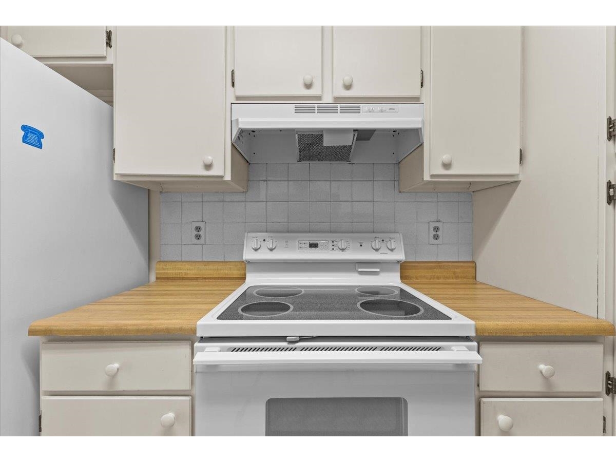 100 Kennedy Drive, Unit 62