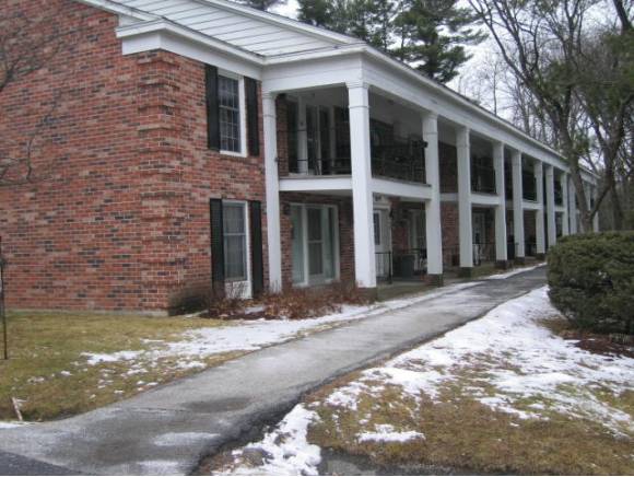 100 Kennedy Drive, Unit 72