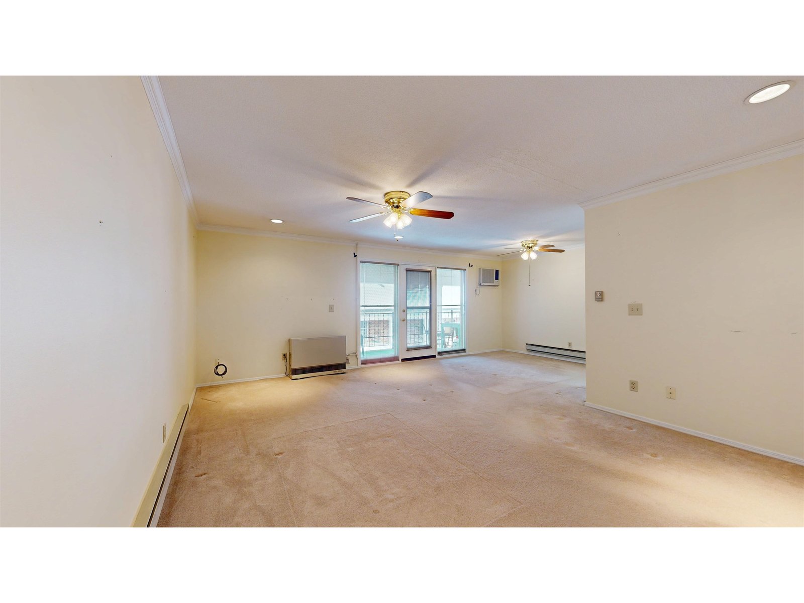 100 Kennedy Drive, Unit 74