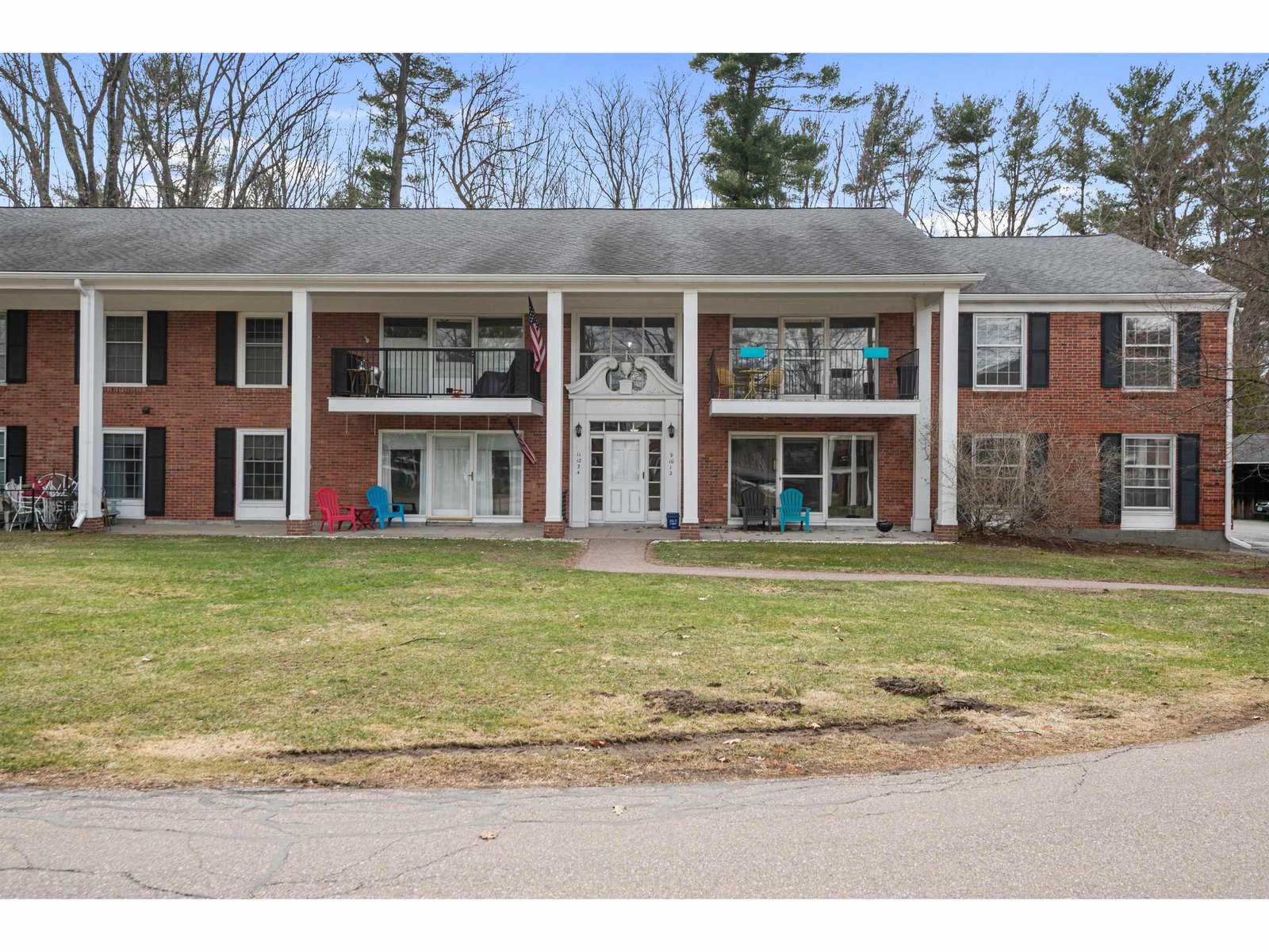 100 Kennedy Drive, Unit 9