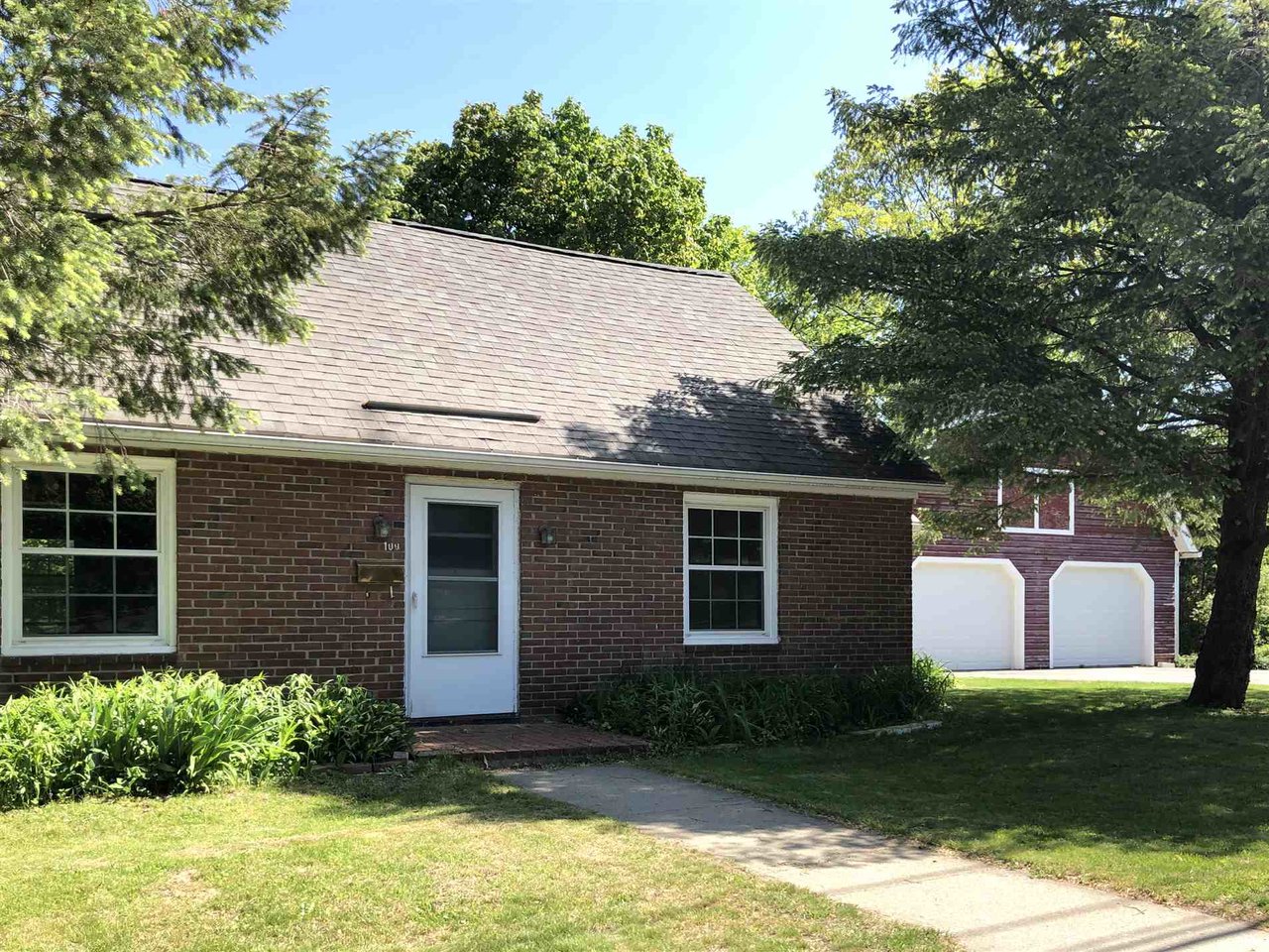 100 Maple Street