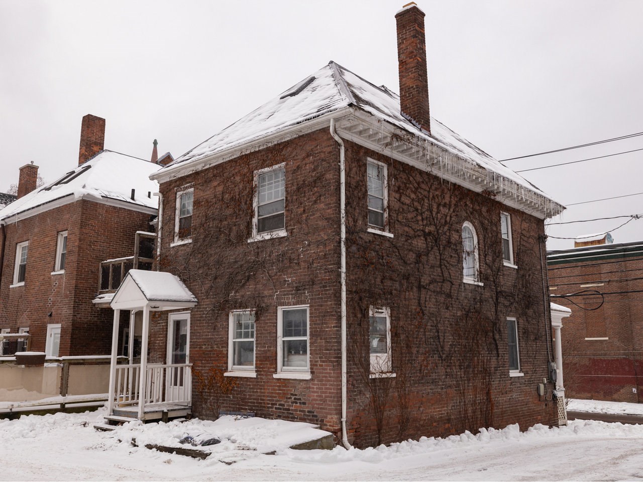 100 South Union Street, Burlington 100 South Union Street, Burlington