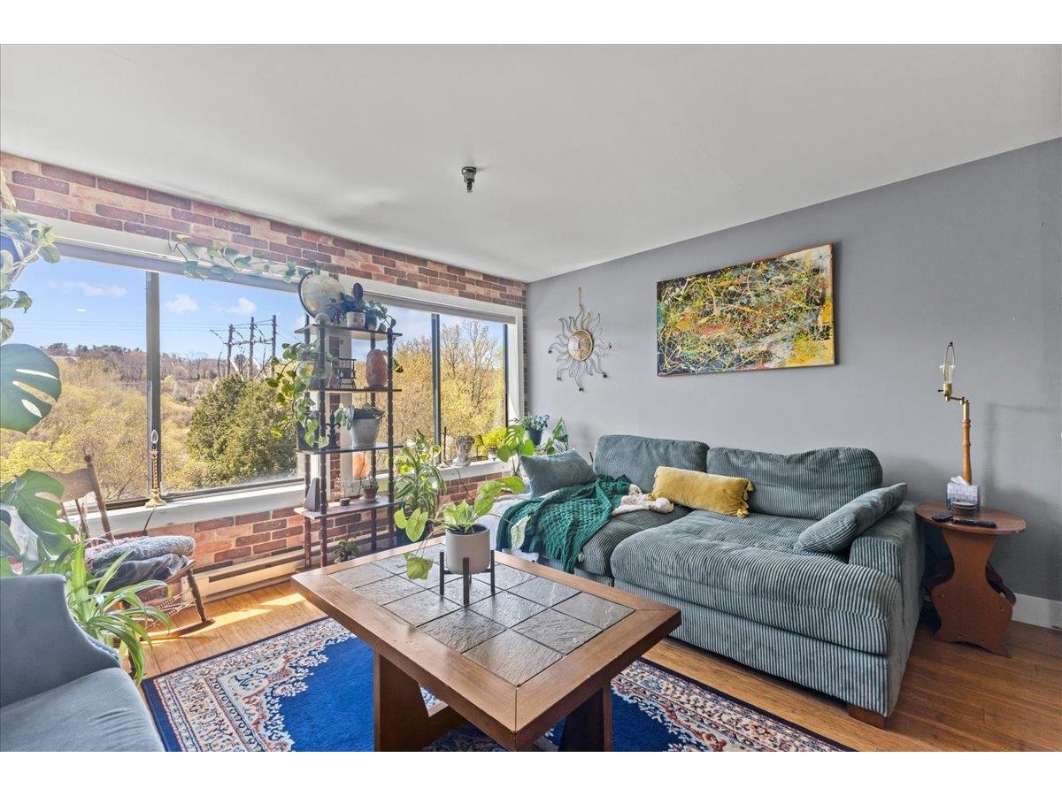 100 West Canal Street, Unit 8