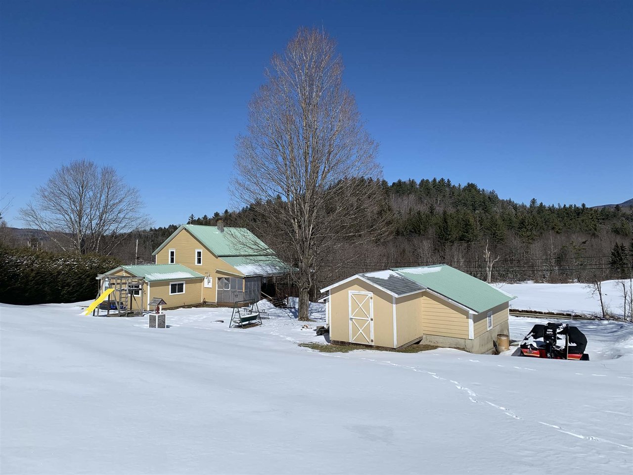 1002 East River Road