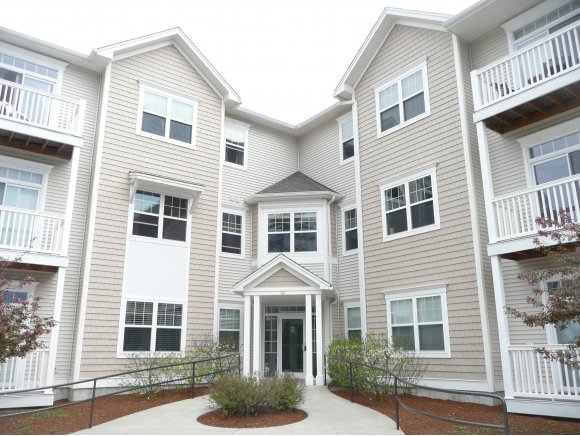 101 Eldredge ST, Unit 202