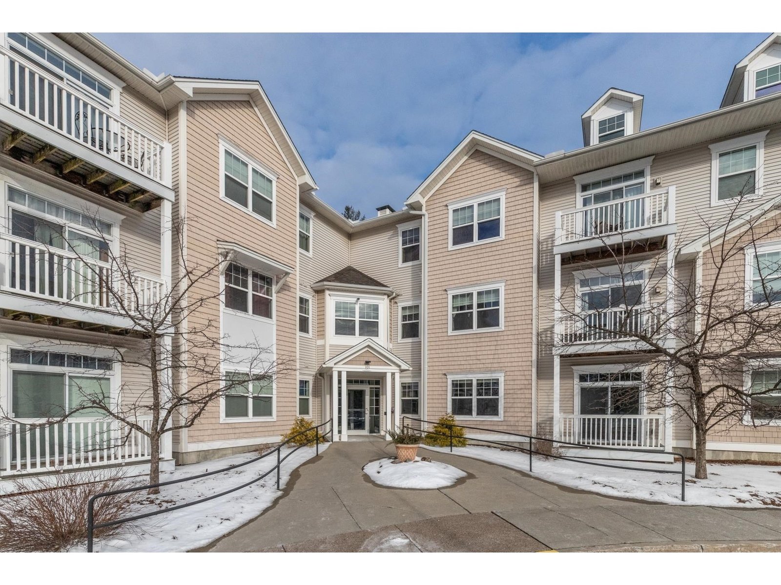 101 Eldredge Street, Unit 107