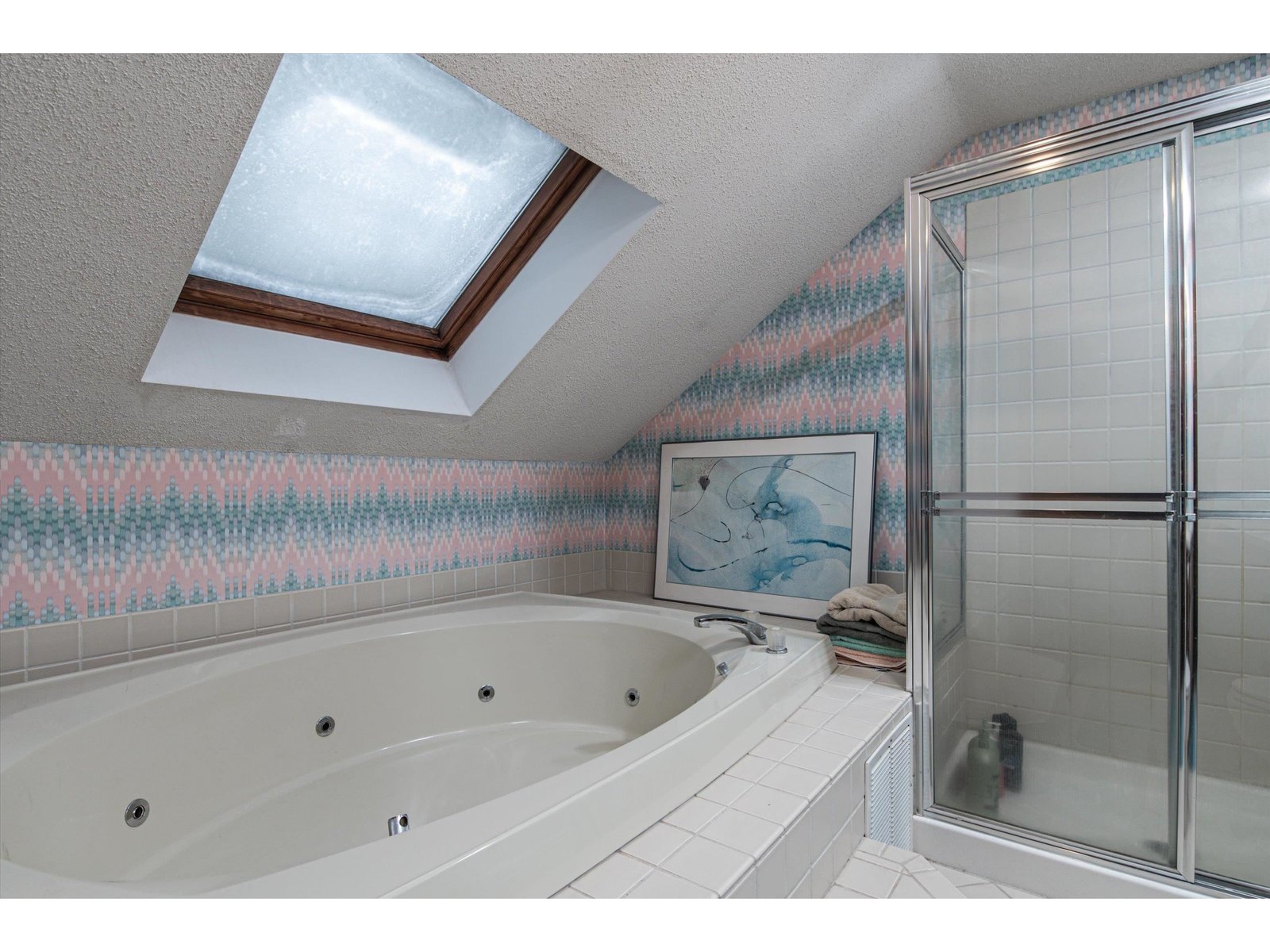 Skylit whirlpool tub