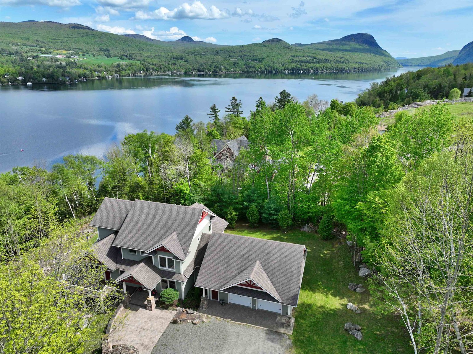 101 Songadeewin Lane