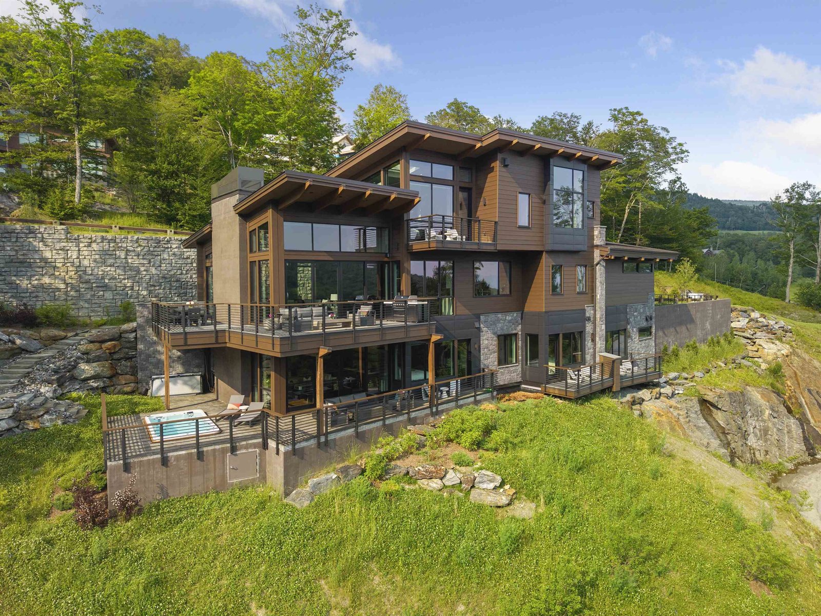 101 Switchback Lane, Stowe
