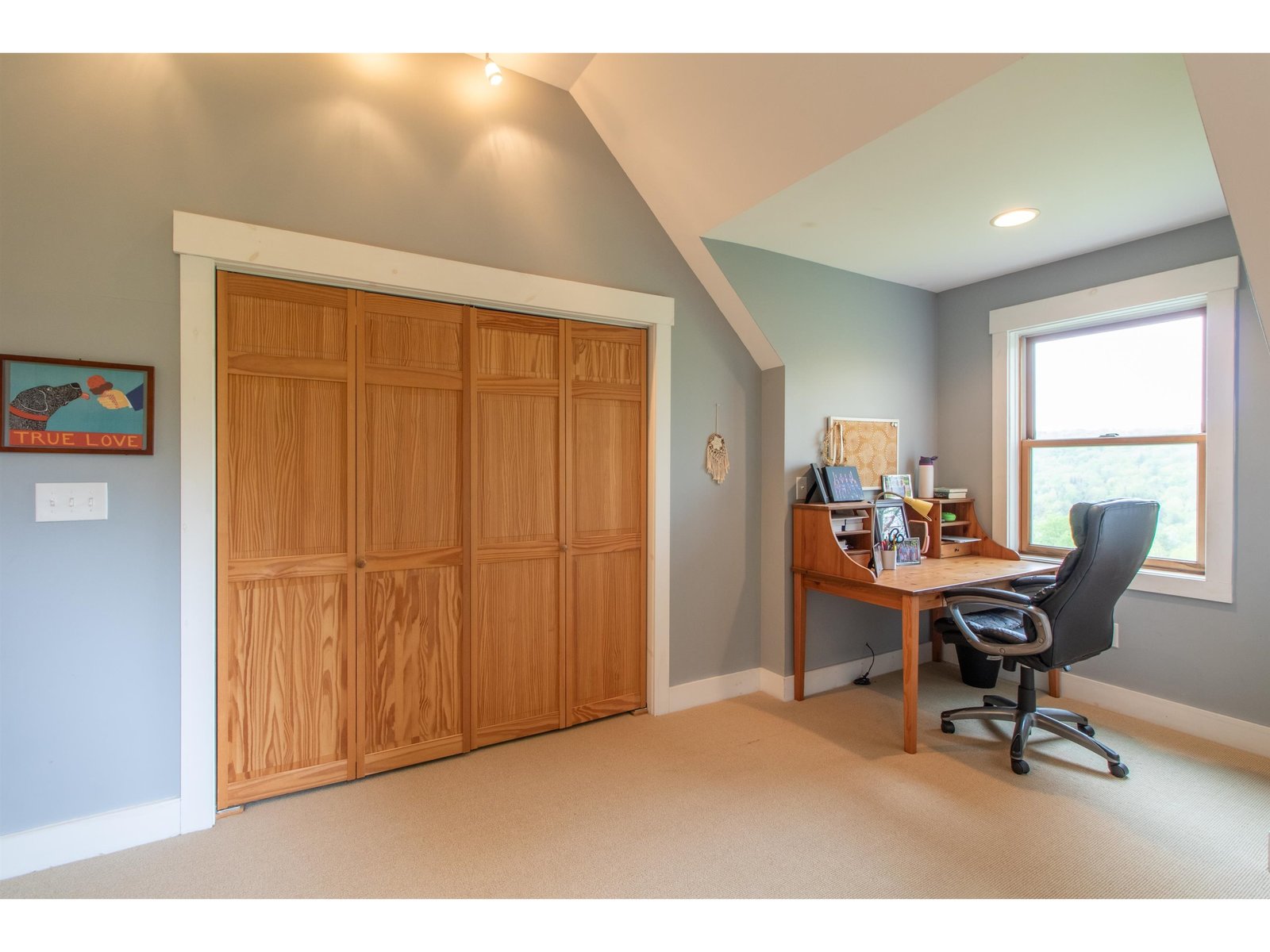 3rd level bedroom or office
