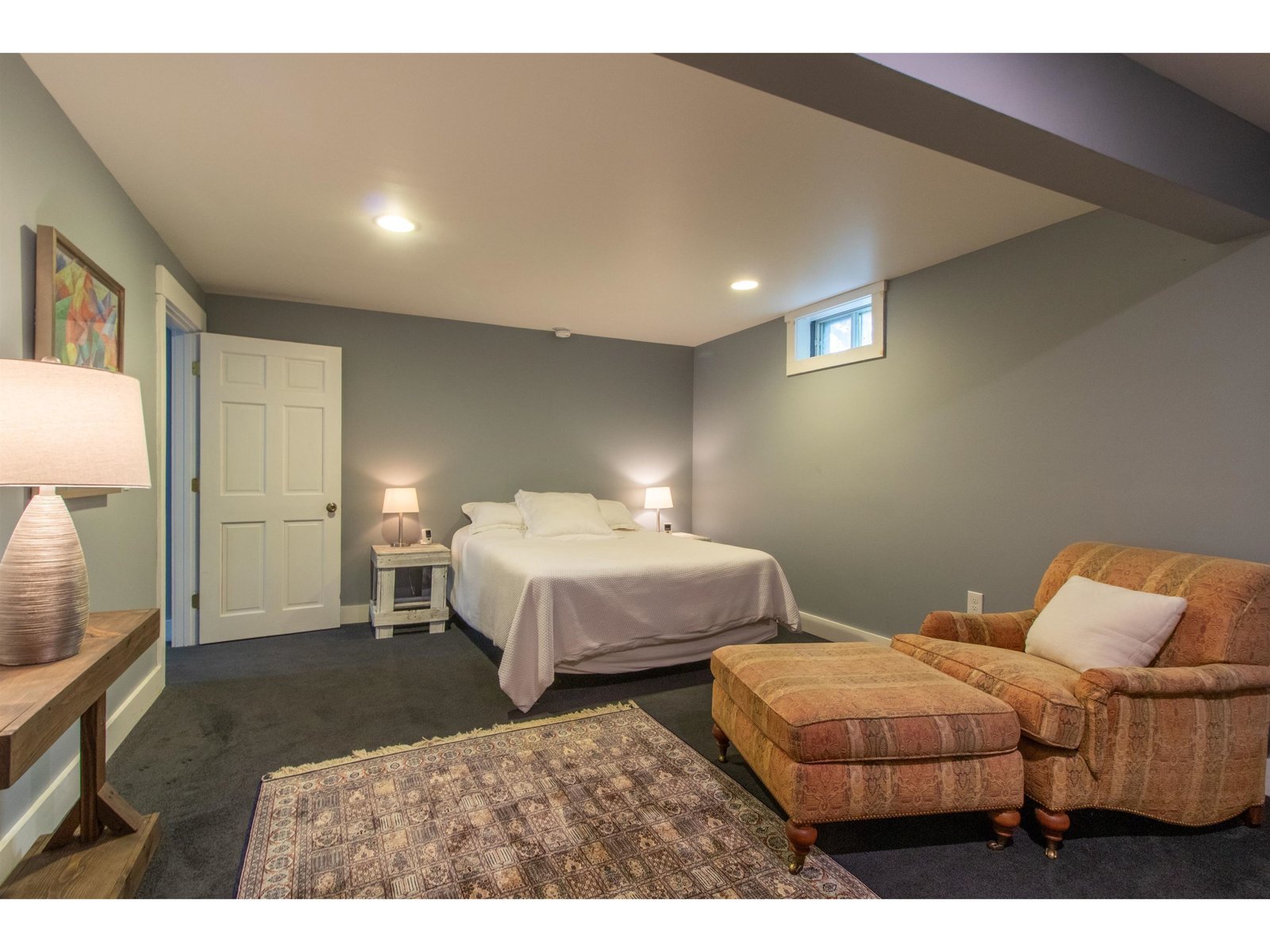 Lower level bonus room