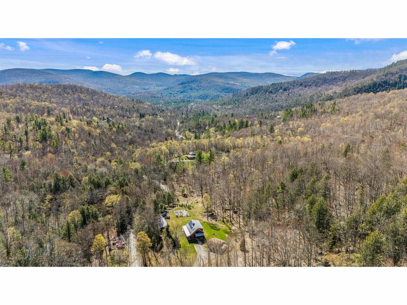 1011 Happy Hollow Road