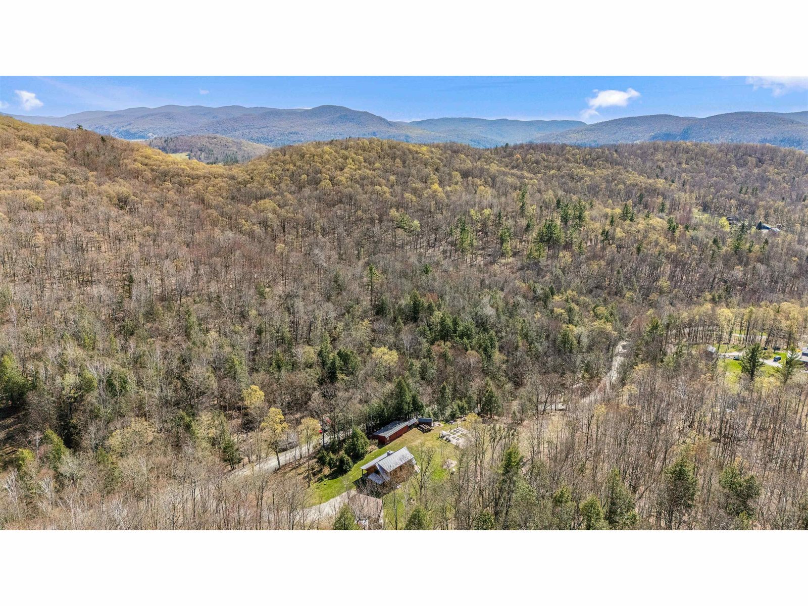1011 Happy Hollow Road