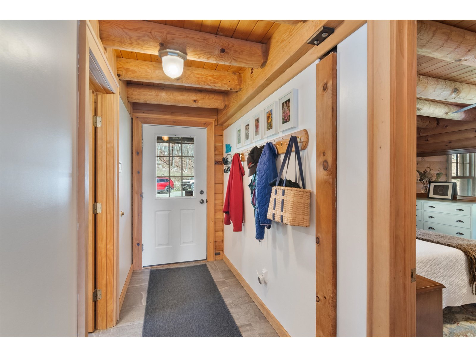 1011 Happy Hollow Road