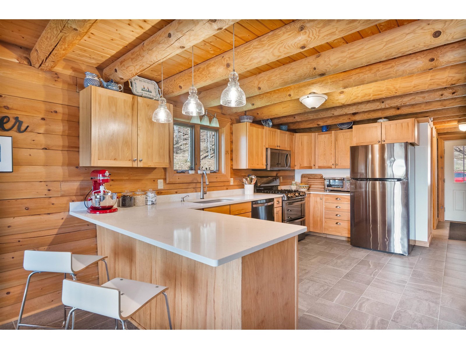 1011 Happy Hollow Road