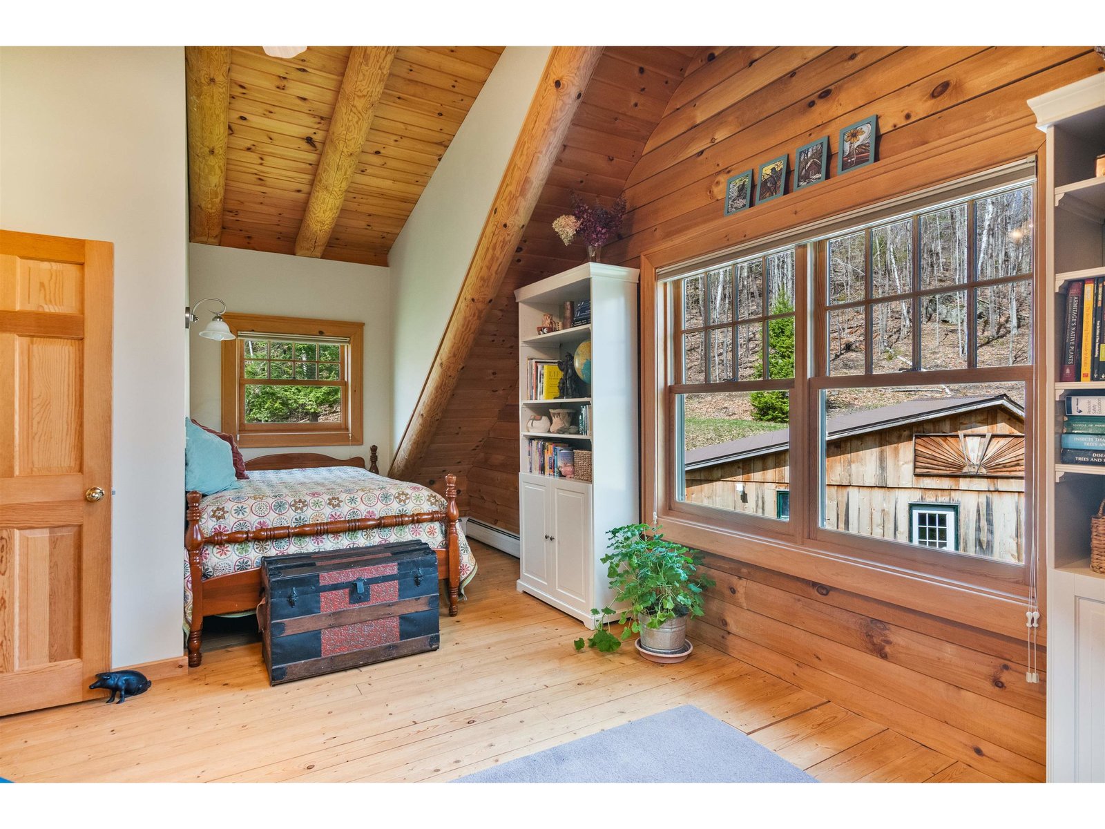 1011 Happy Hollow Road