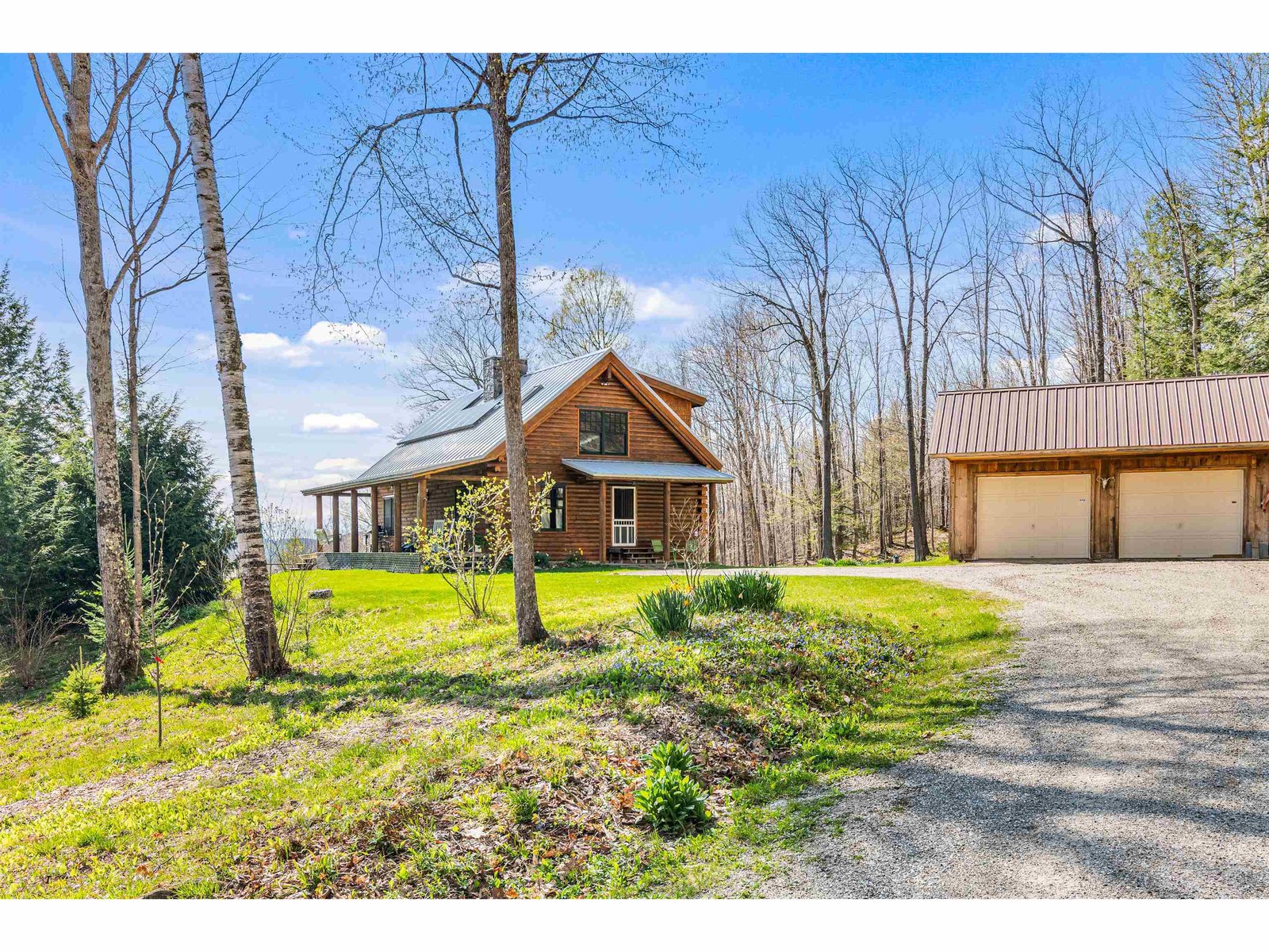 1011 Happy Hollow Road