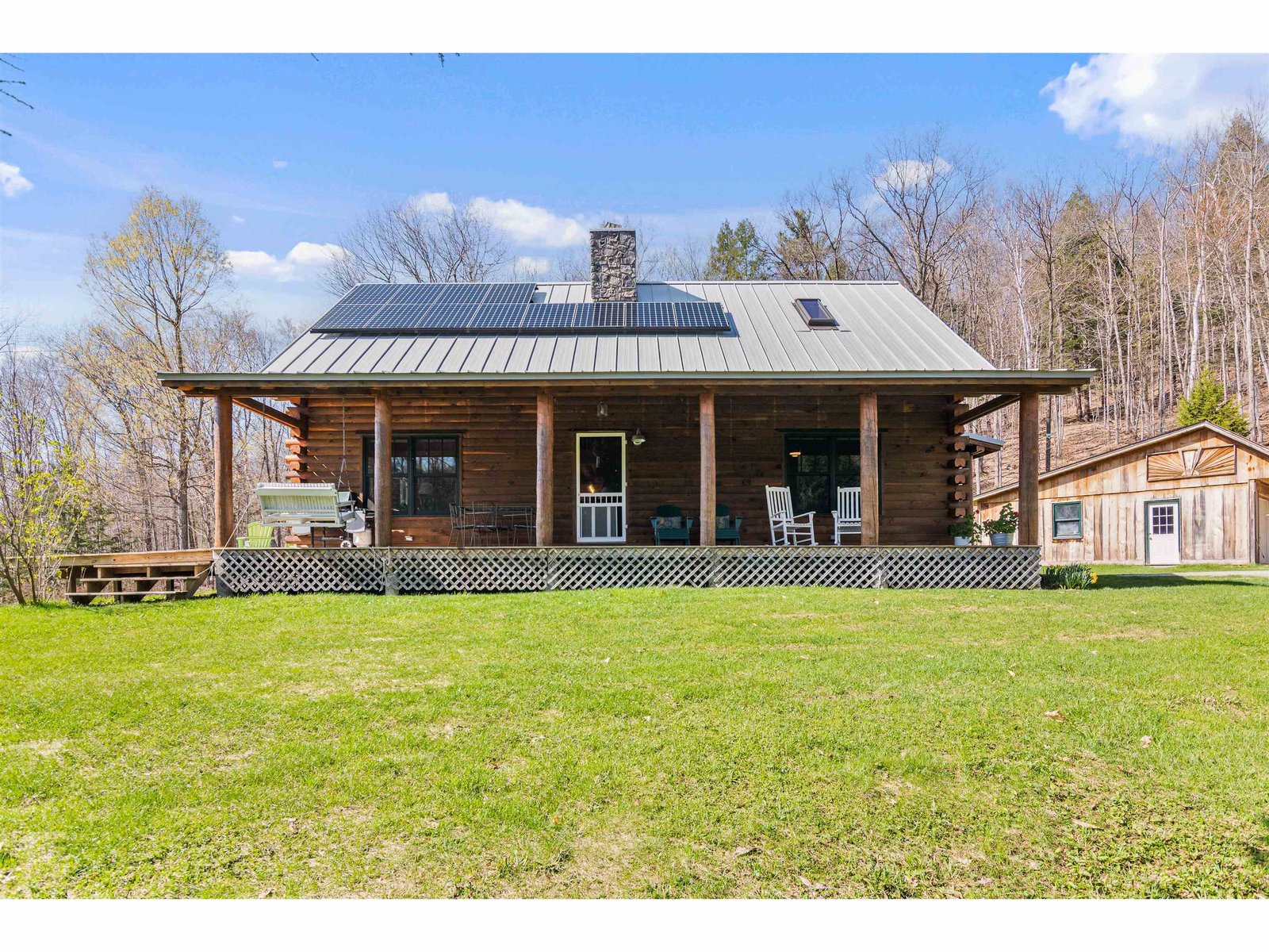 1011 Happy Hollow Road
