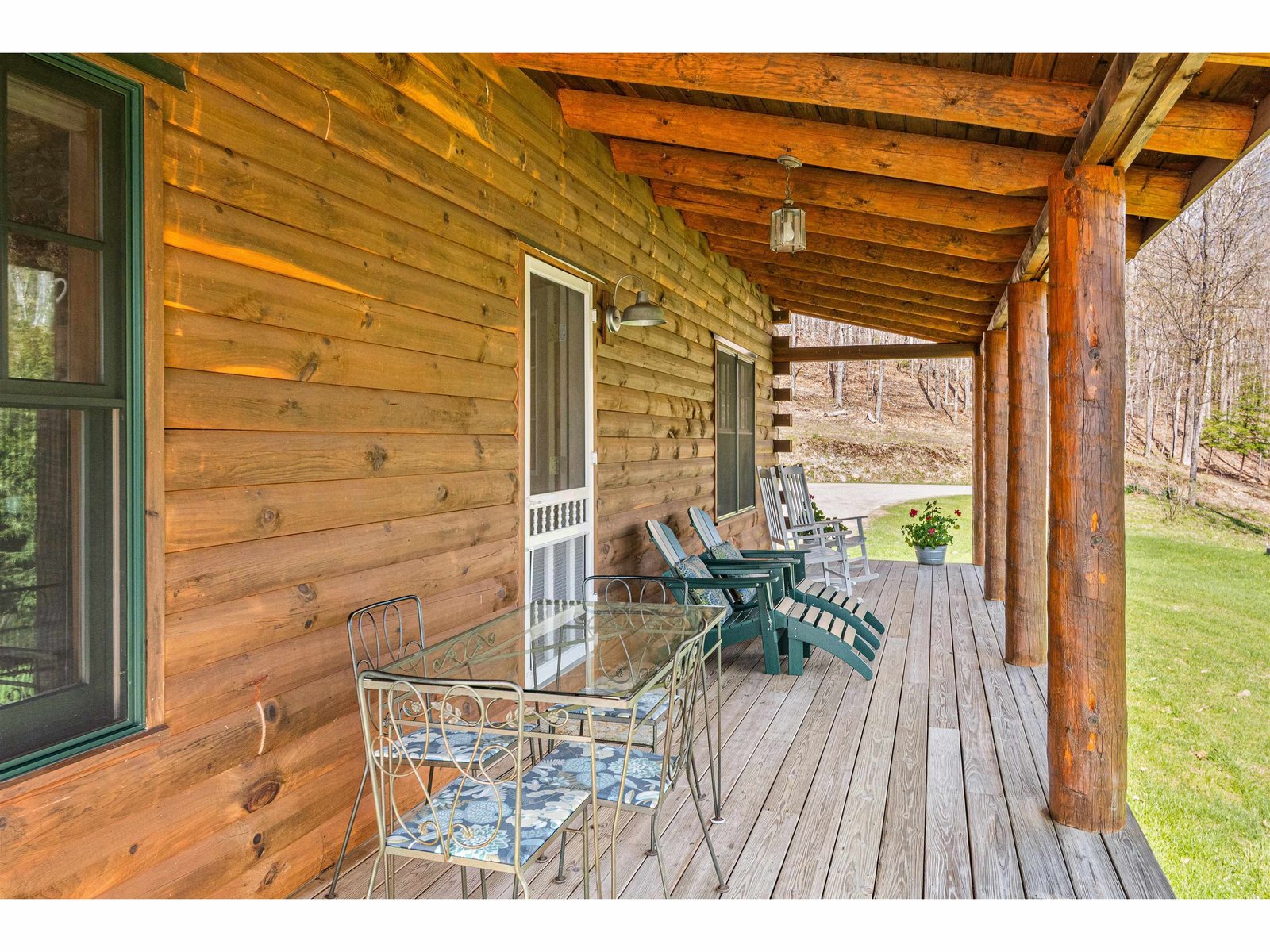 1011 Happy Hollow Road