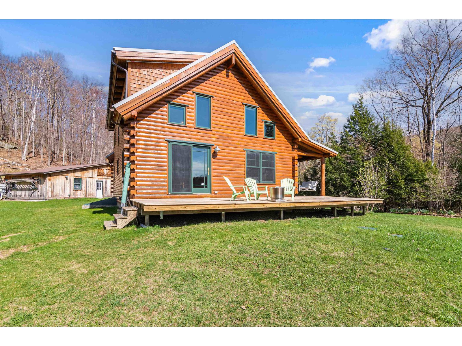 1011 Happy Hollow Road