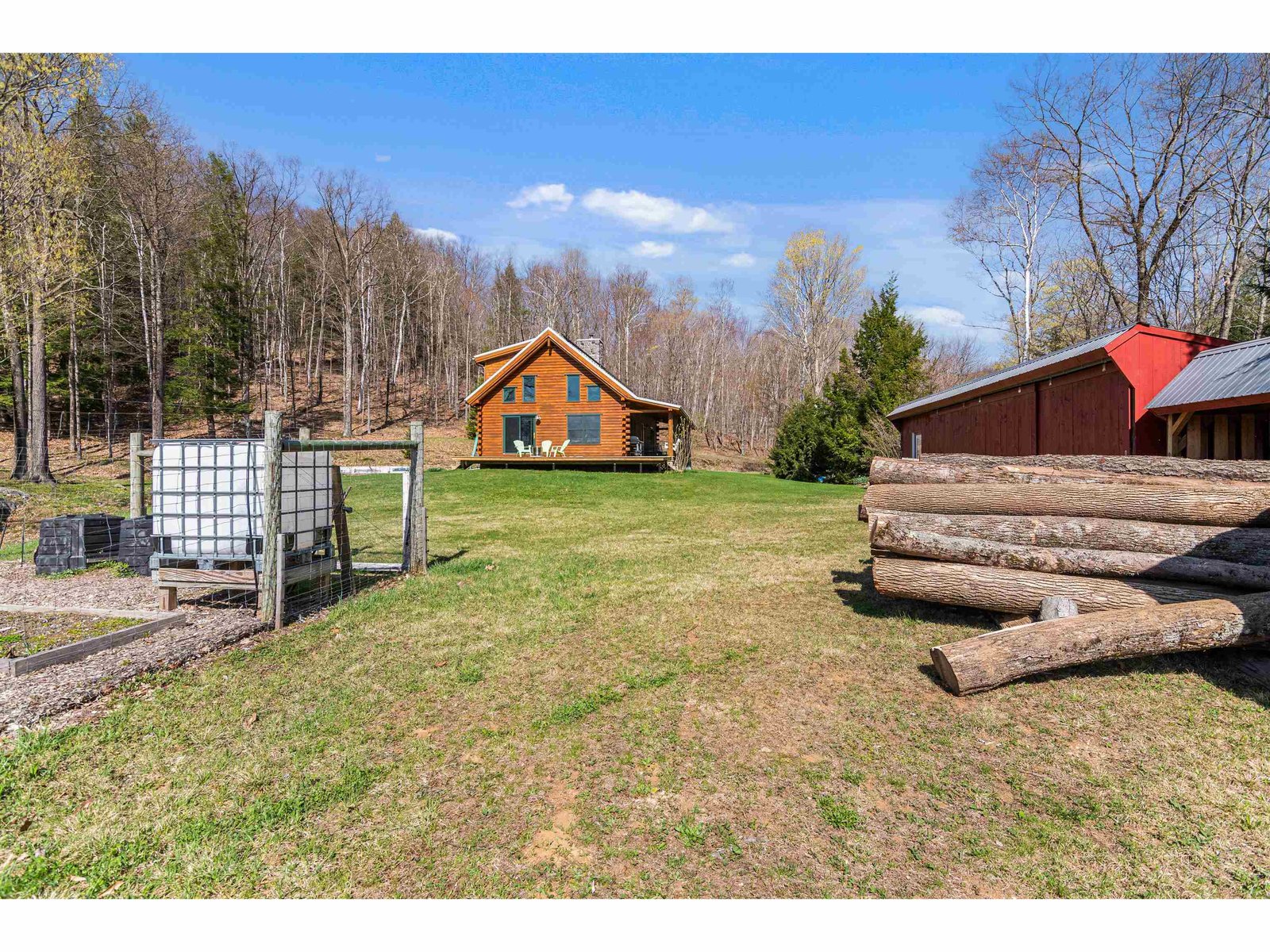 1011 Happy Hollow Road